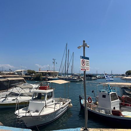 Blue Vision Apartment Nea Makri Bagian luar foto